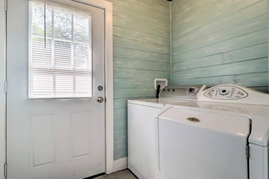Pool Home Sleeps 6 With Large Fenced Yard Jacksonville Bagian luar foto