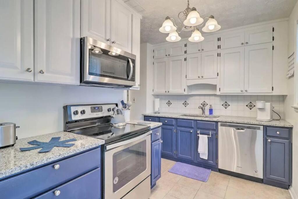 Pool Home Sleeps 6 With Large Fenced Yard Jacksonville Bagian luar foto